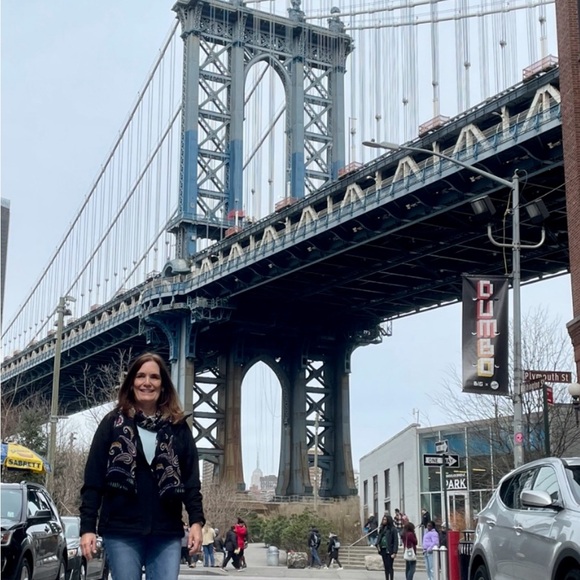 Meet your Posher, Jill - Picture 1 of 2